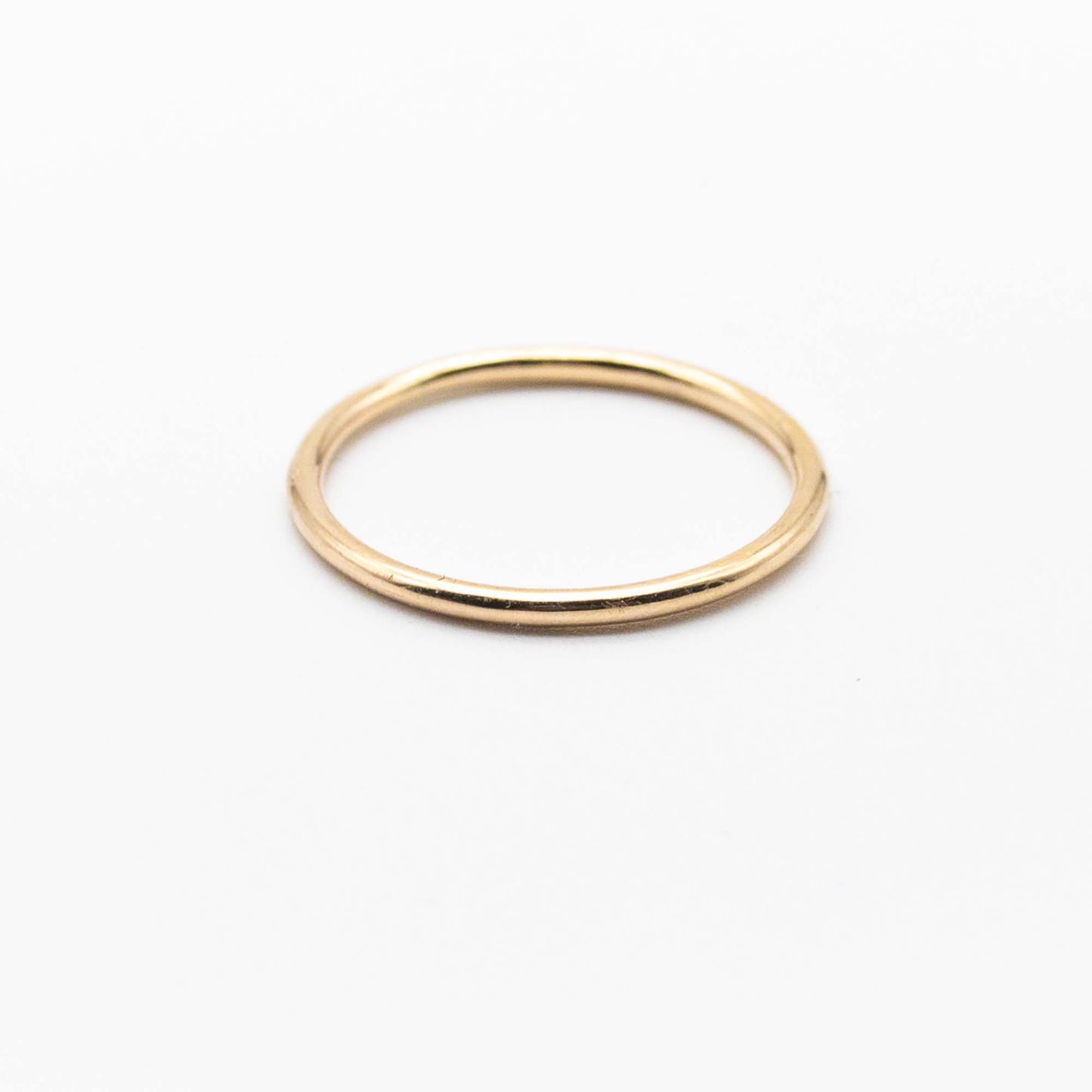 Gold stacker ring in 9ct solid gold – minimalist band for stacking