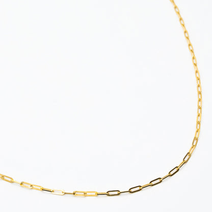 2.3mm paperclip chain in 9ct yellow gold with rectangular links