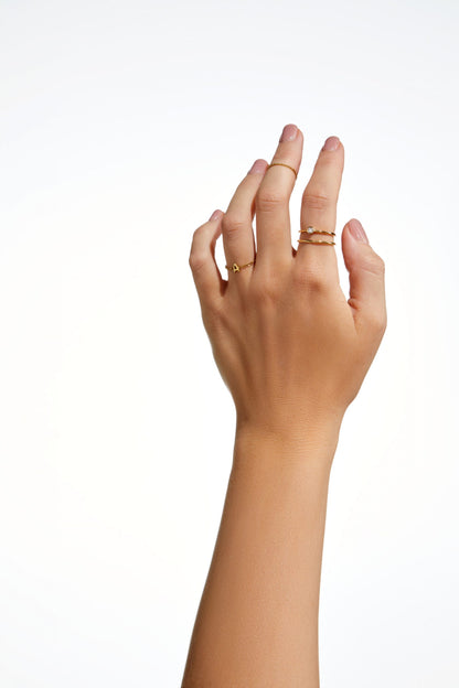 9ct solid gold chain initial ring with custom letter charm – dainty personalised jewellery