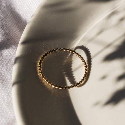 Dainty twist ring in 9ct solid gold – delicate textured stacking band