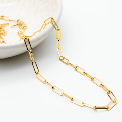 3.4mm paperclip chain in 9ct yellow gold with bold rectangular links